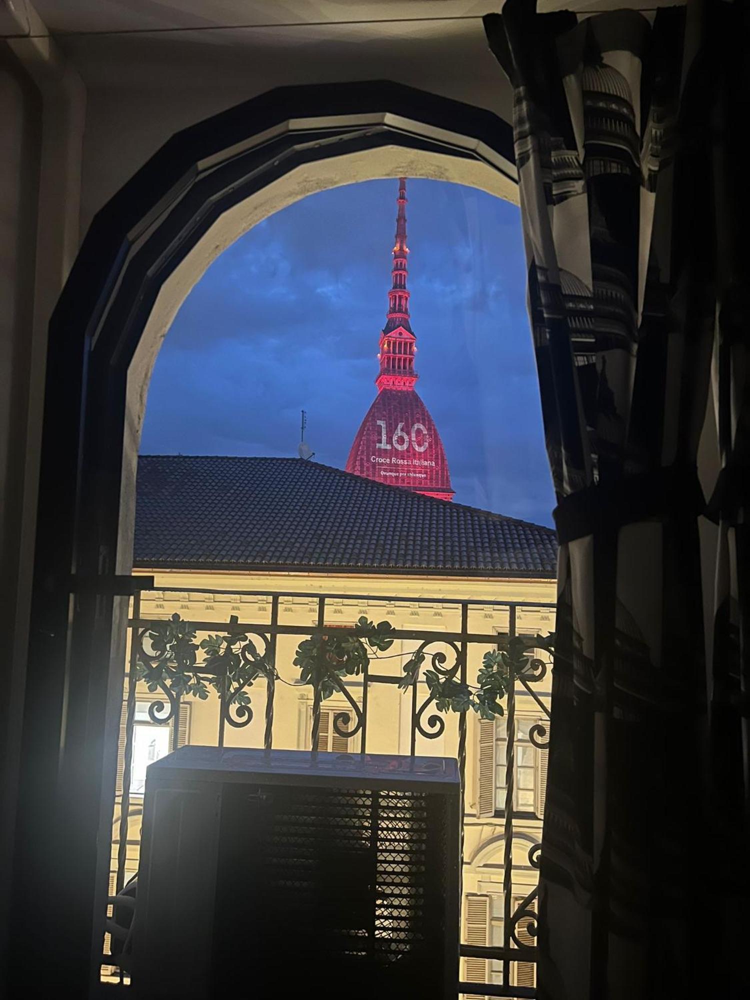 Historic Center Via Po Apartment Турин Екстер'єр фото